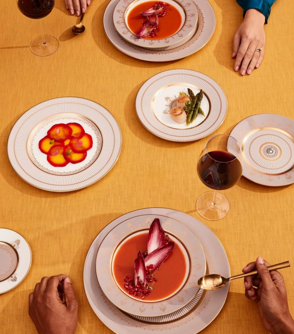 Wedgwood Anthemion Grey Plate (23cm) Plates - Image 3